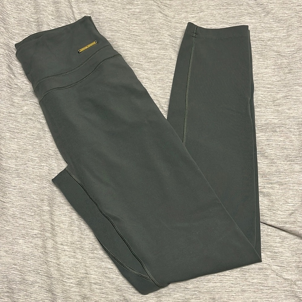 Whitney Simmons X Gymshark leggings